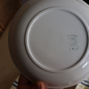Set de 10 assiettes creuses et 1 plat rayés moulins des loups