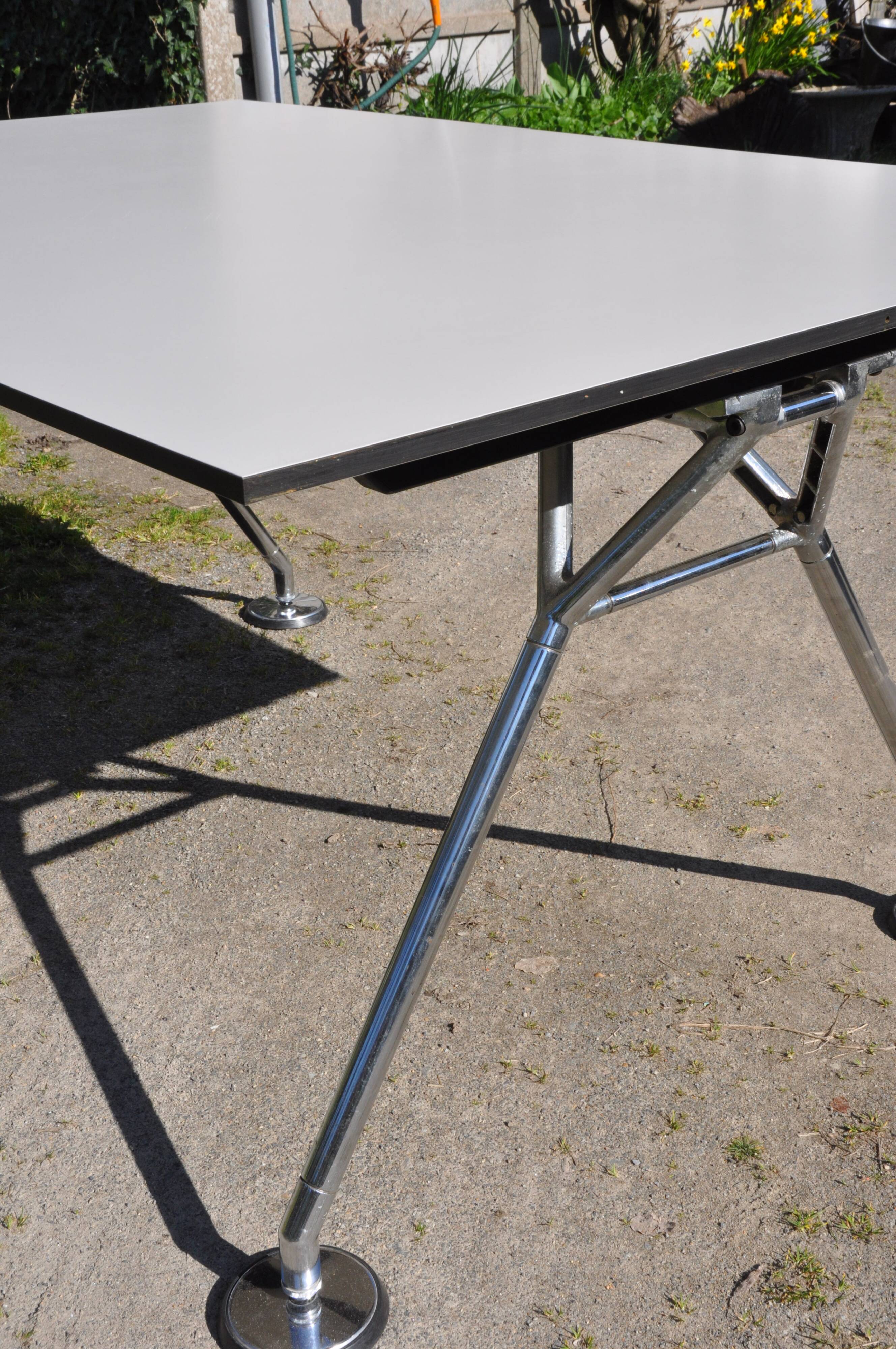Table, desk, norman foster