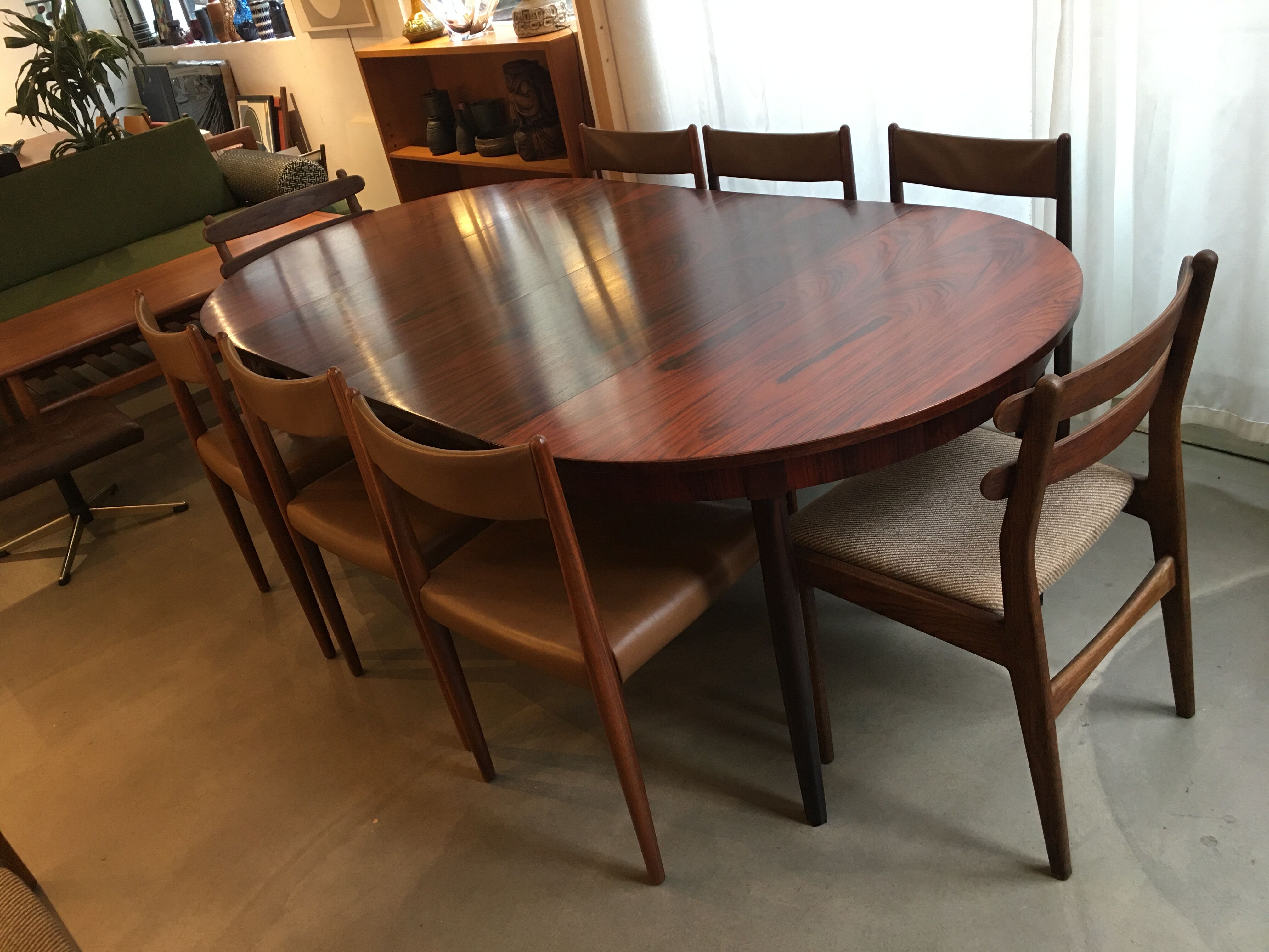 Dining room table, Danish rosewood , 60