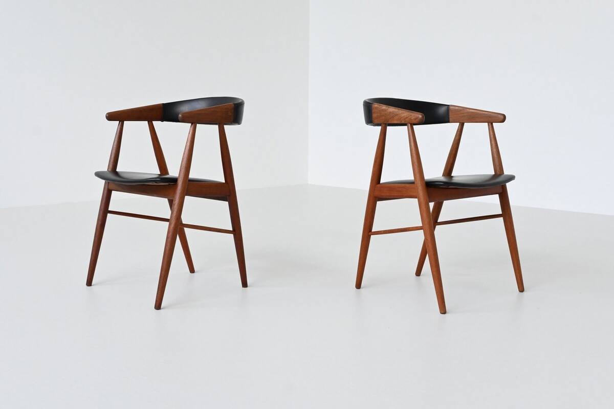 Teak chairs by Aksel Bender Madsen and Ejnar Larsen, Denmark 1960.