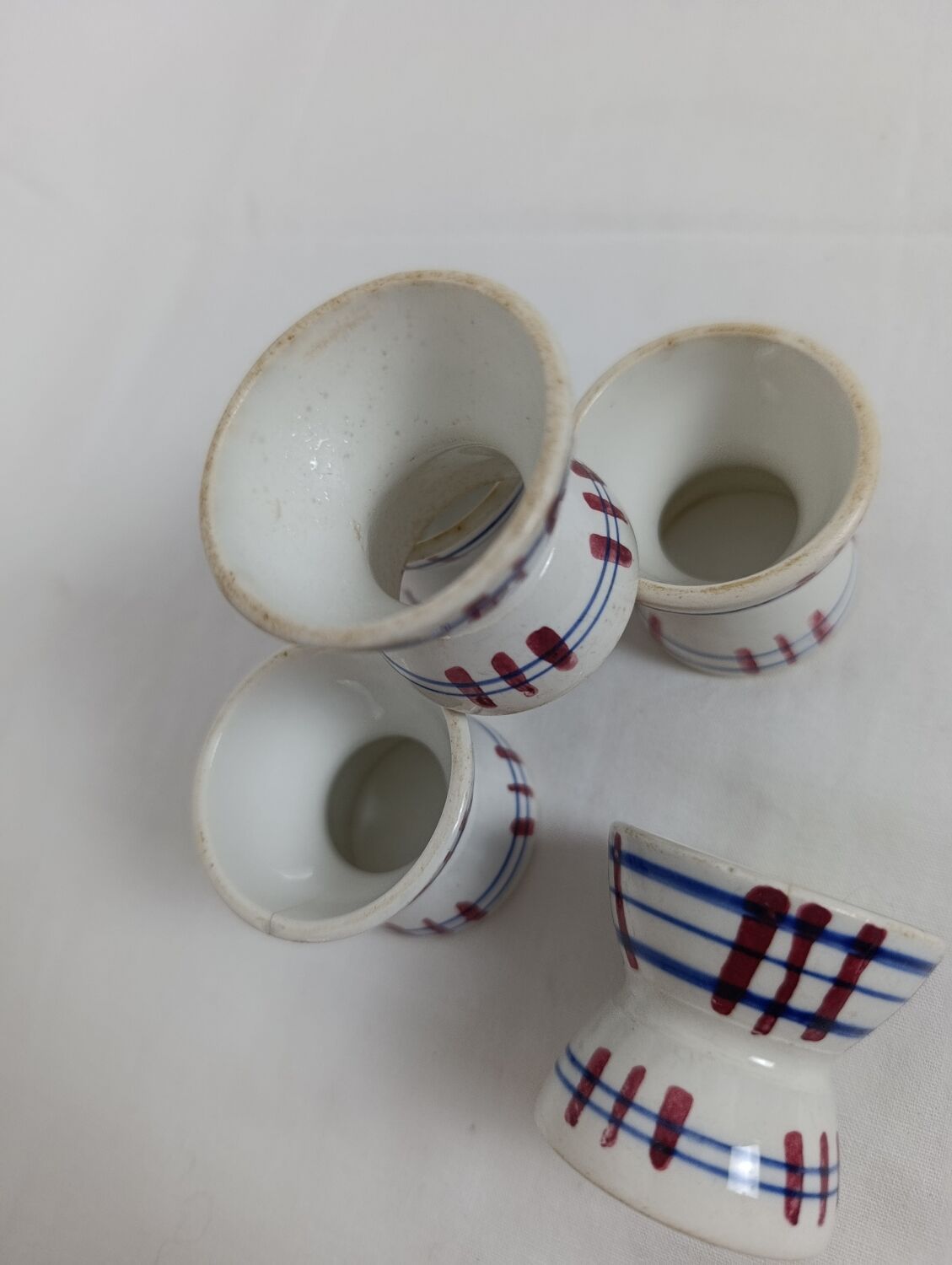 Diabolo egg cups Sarreguemines Poitou set of 5