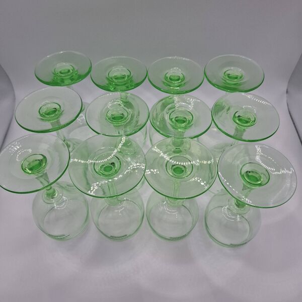 12 verres à pied en cristal d'ouraline