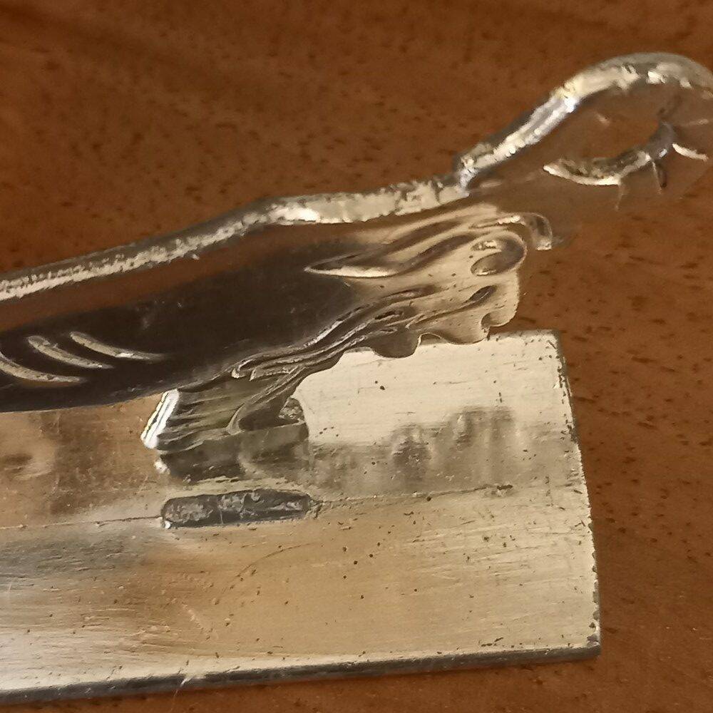 21 animal knife holders