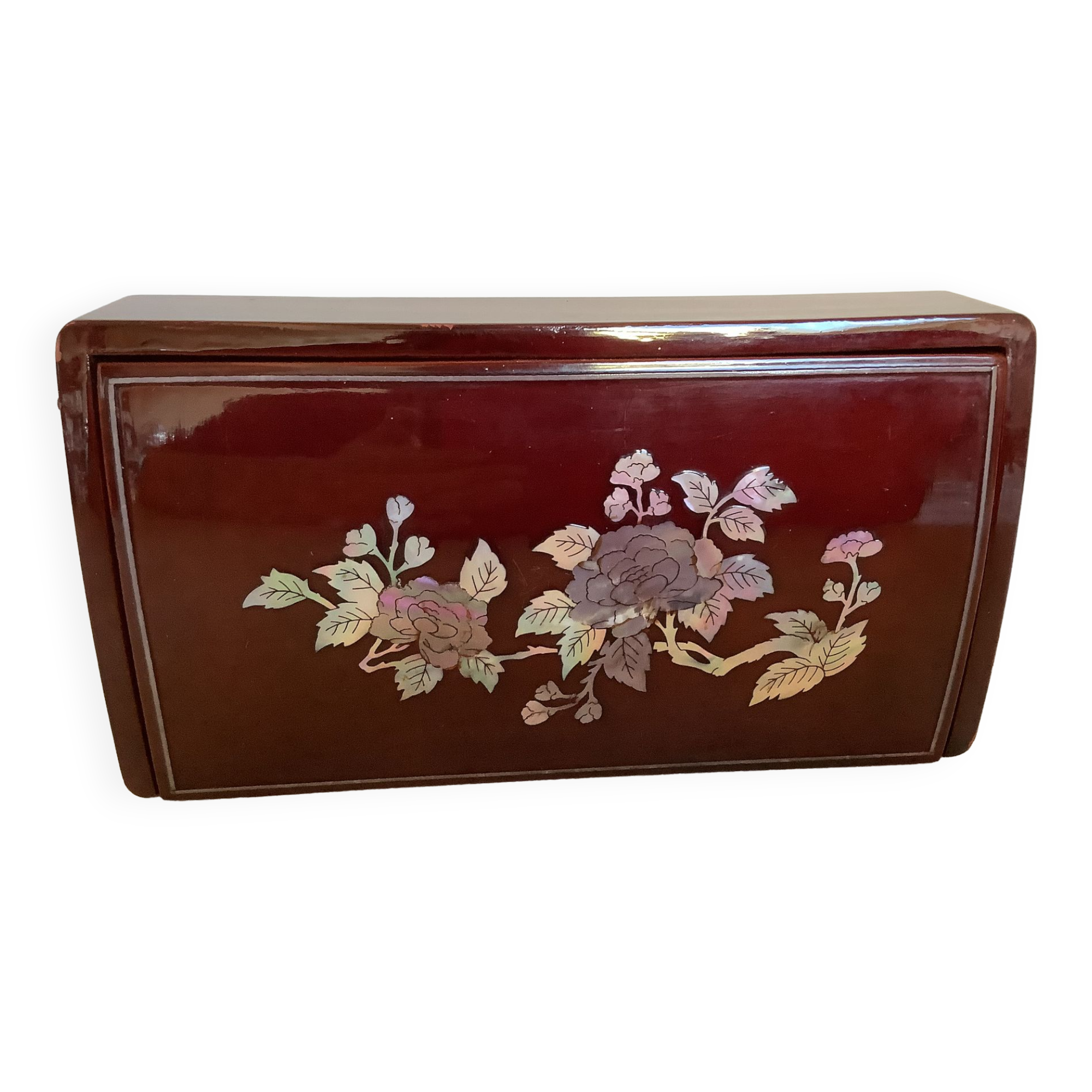 Lacquered wood box pearlescent flowers