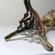 Grande paire de piques-cierges anciens en bronze doré, style gothique XIXe