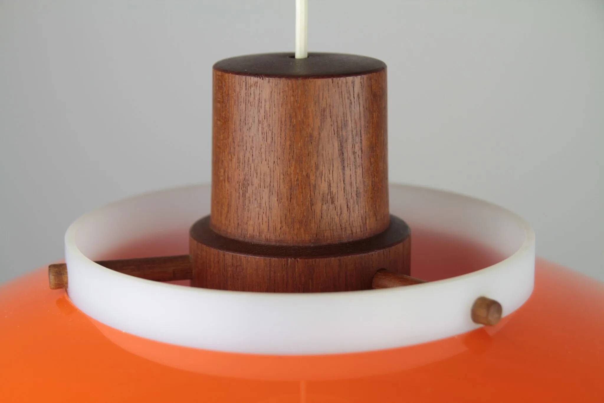 Pendant Lamp – Plastic and Teak, Model 549 – Uno & Östen Kristiansson for Luxus Vittsjö, Sweden, 1960s