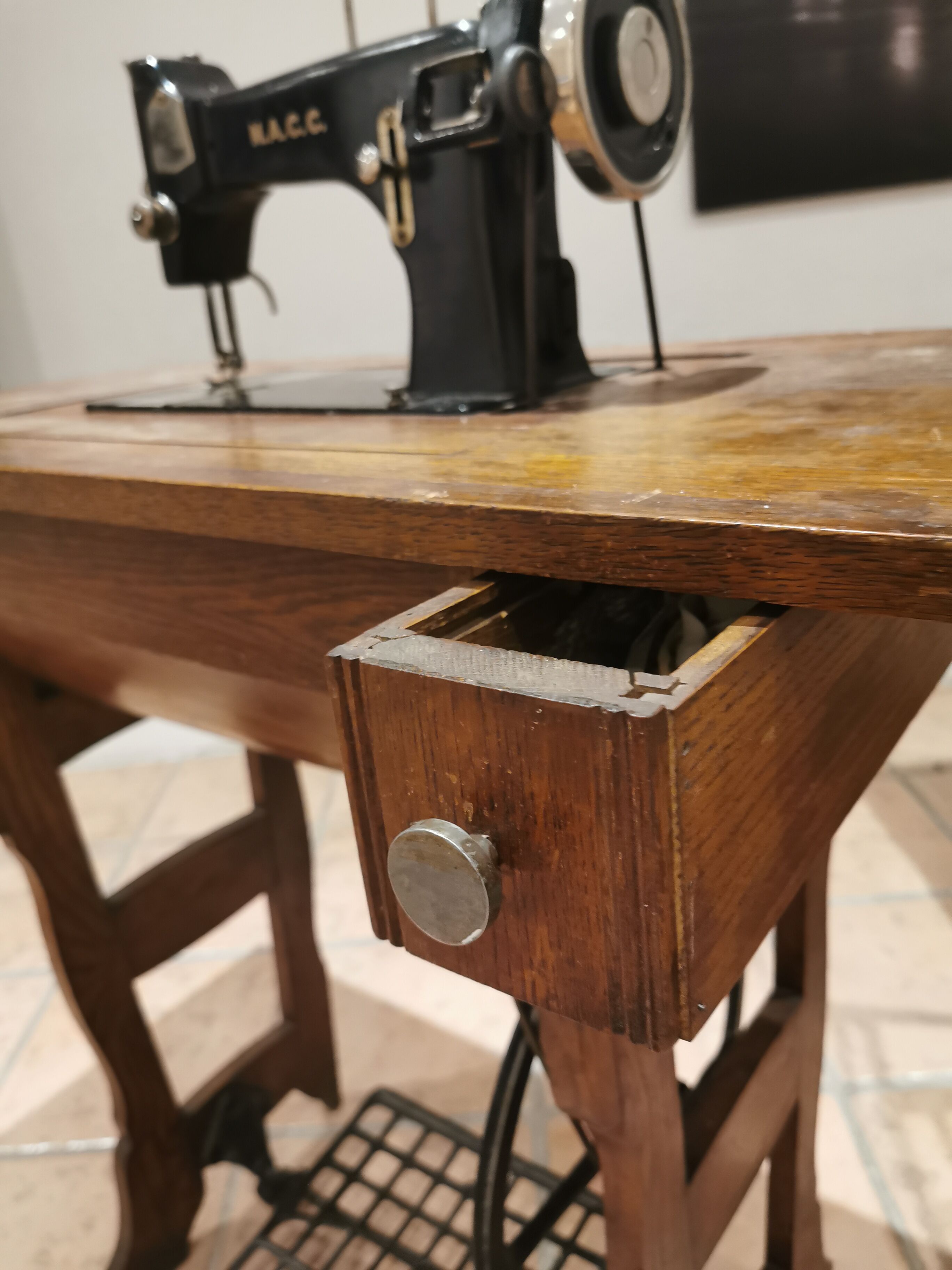M.a.c.c. sewing machine
