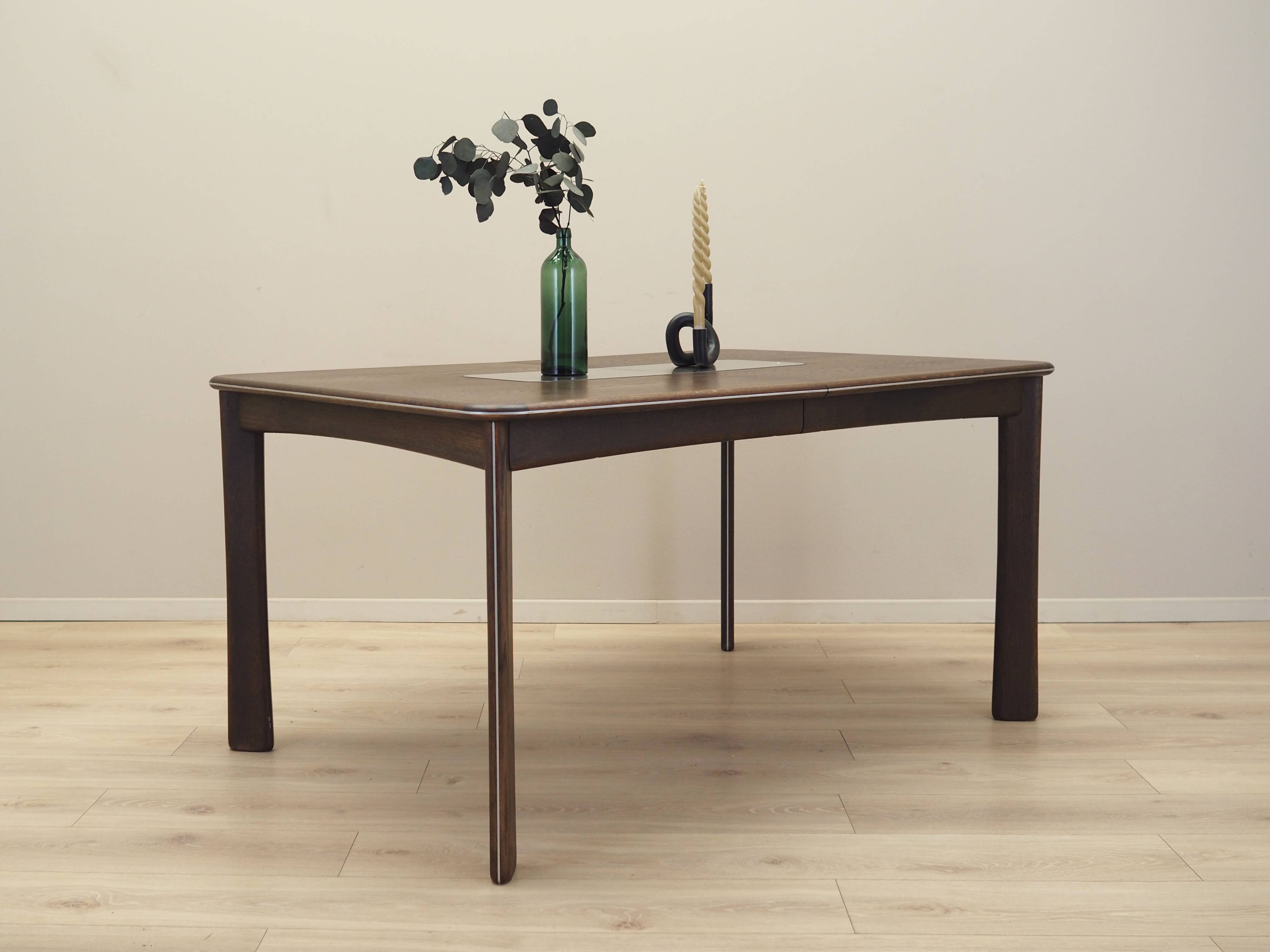 Oak table, Danish design, 1970s, manufacturer: Uldum