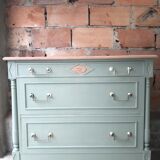 Commode redécorée couleur vert