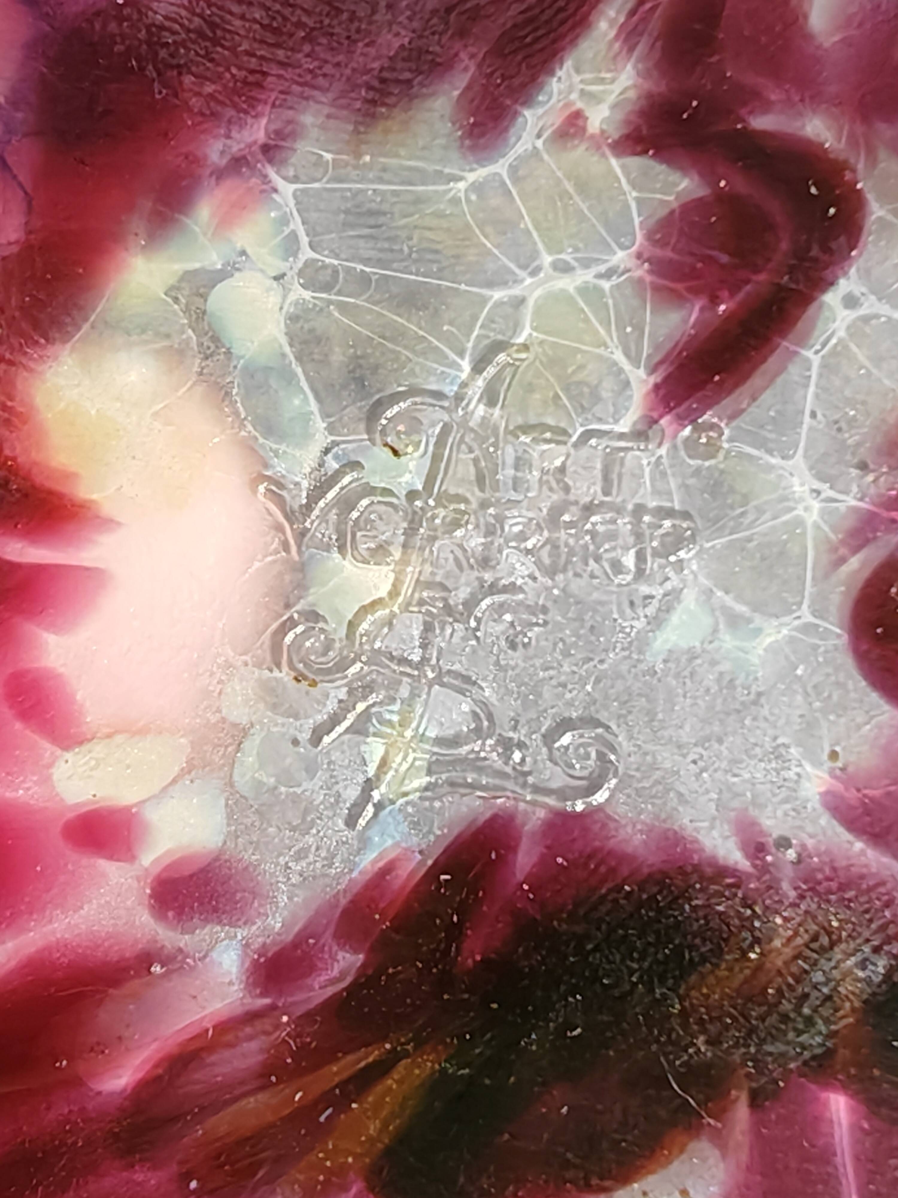 Coloured crystal bonbonnière Art Verrier Saint Louis