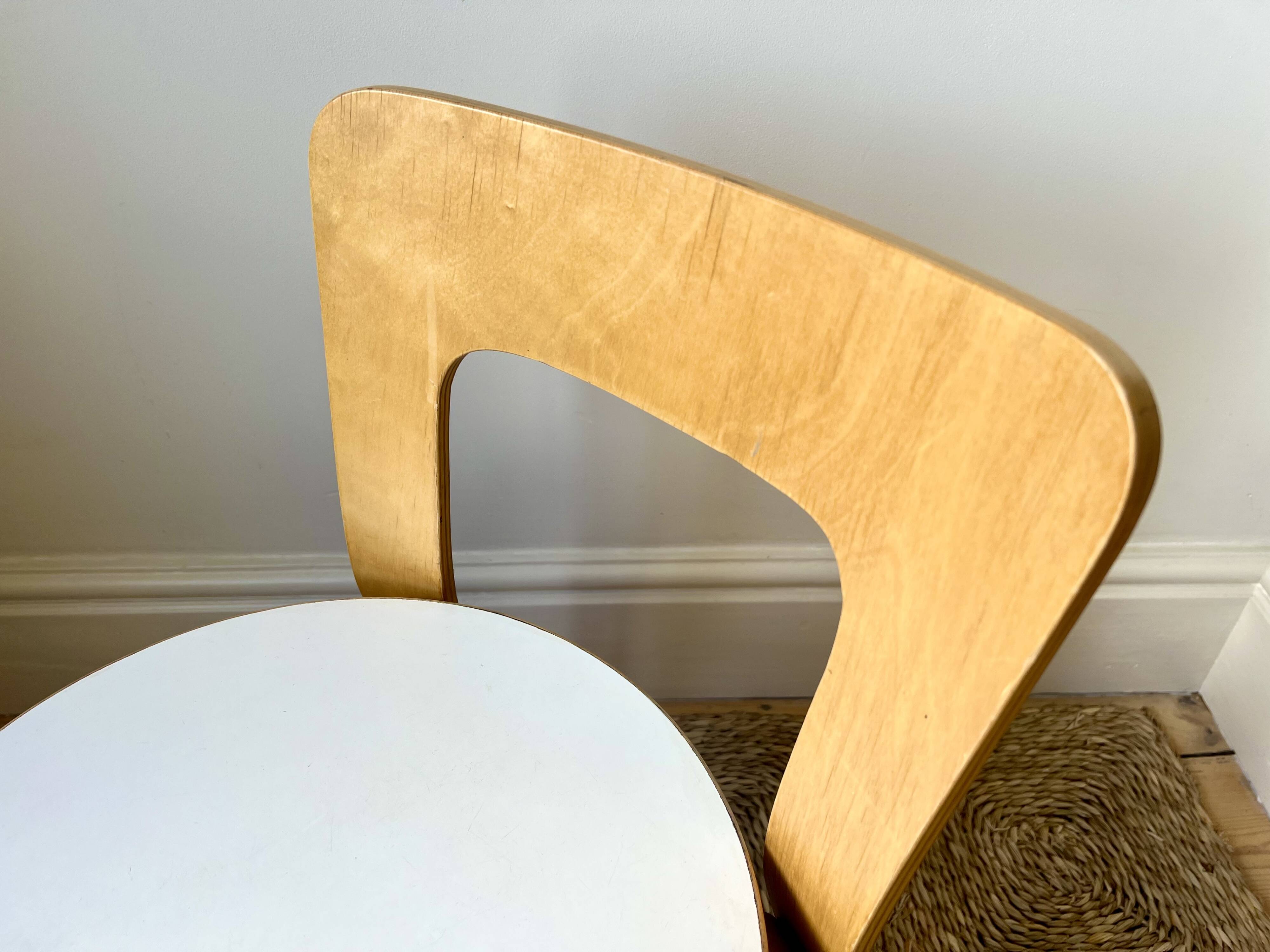 Chaises d'enfants N65 conçues par Alvar Aalto pour Artek, Finlande, 1960-1970