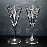 Set of 2 Roemer wine glasses in Saint-Louis crystal? engraved with the garland wheel 1900 H20cm