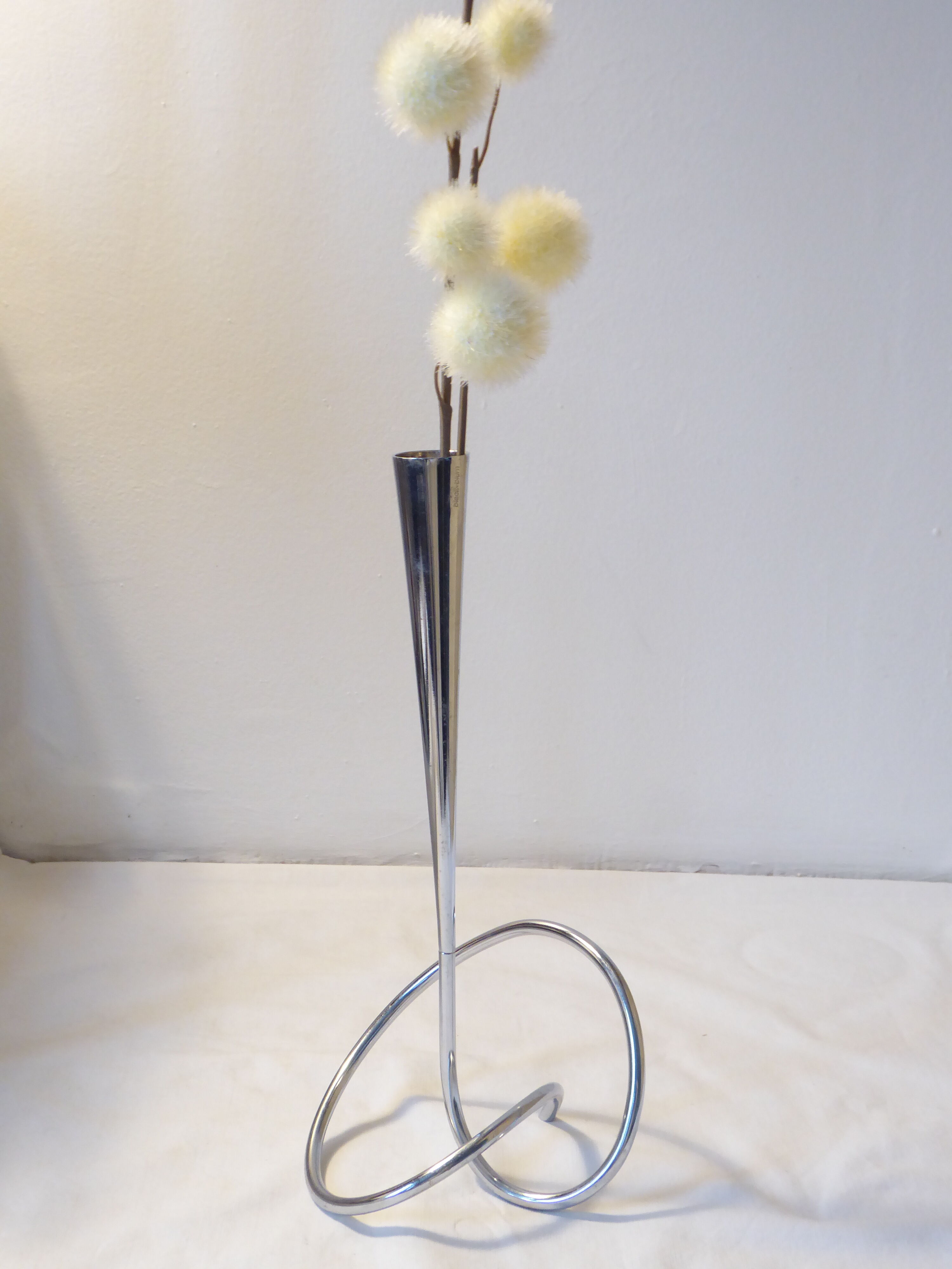 Soliflore vase in chrome metal Black + Blum