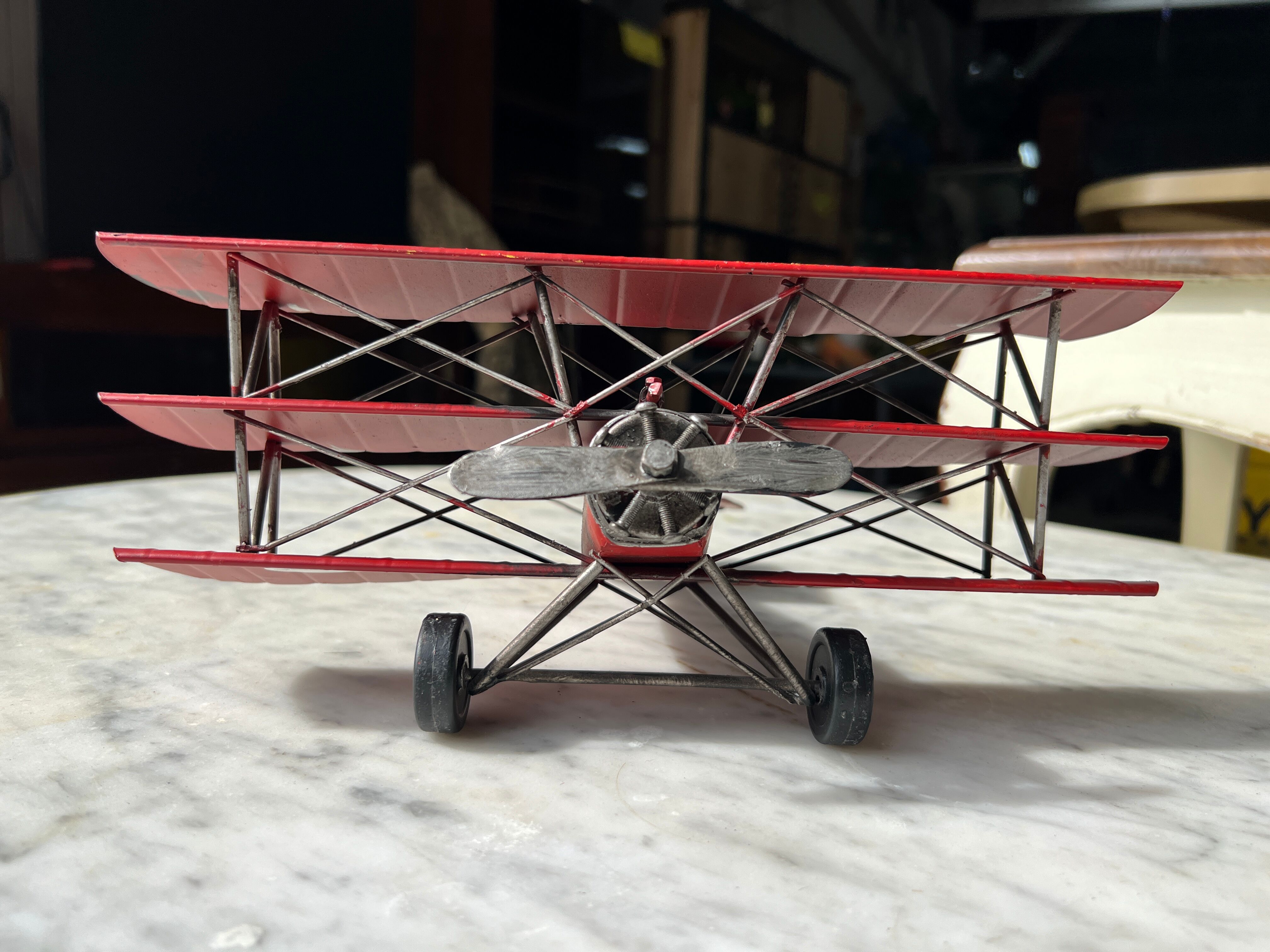 Three-level metal aircraft