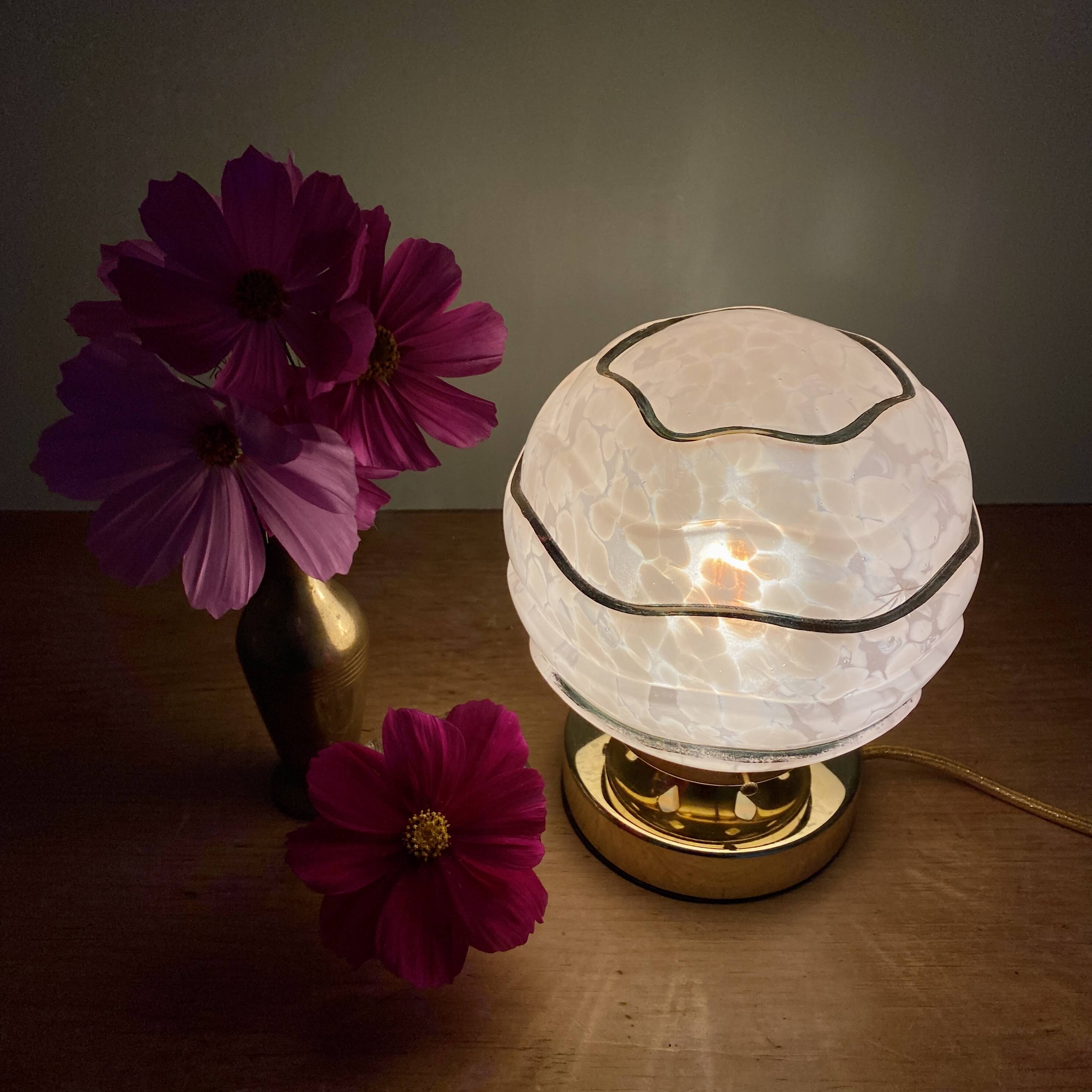 Vintage art deco globe table lamp in pink and gold Clichy glass