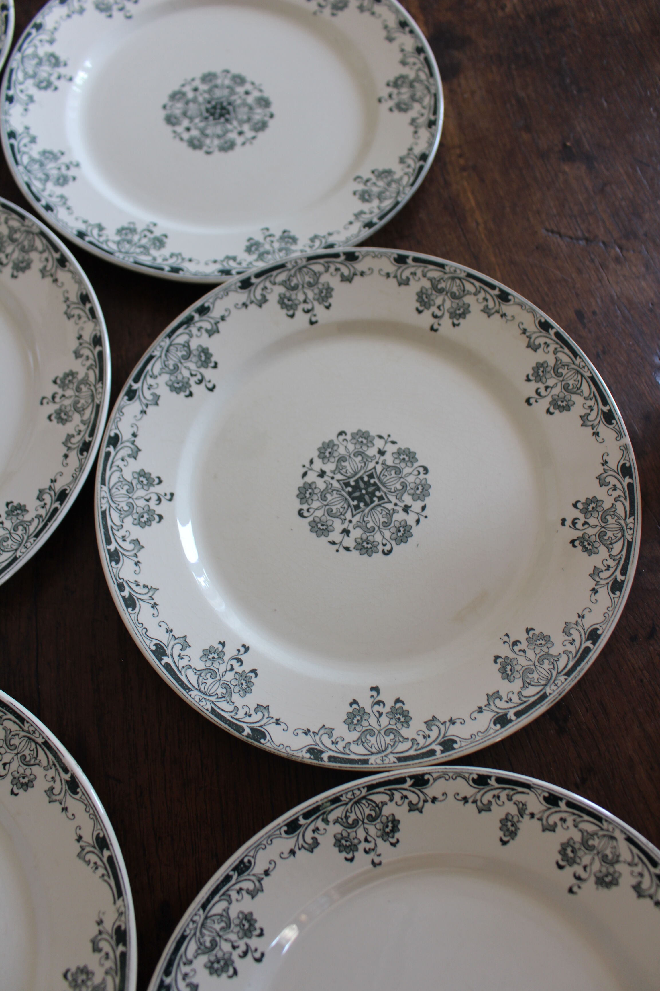 Lot 8 flat plates Mignon Sarreguemines