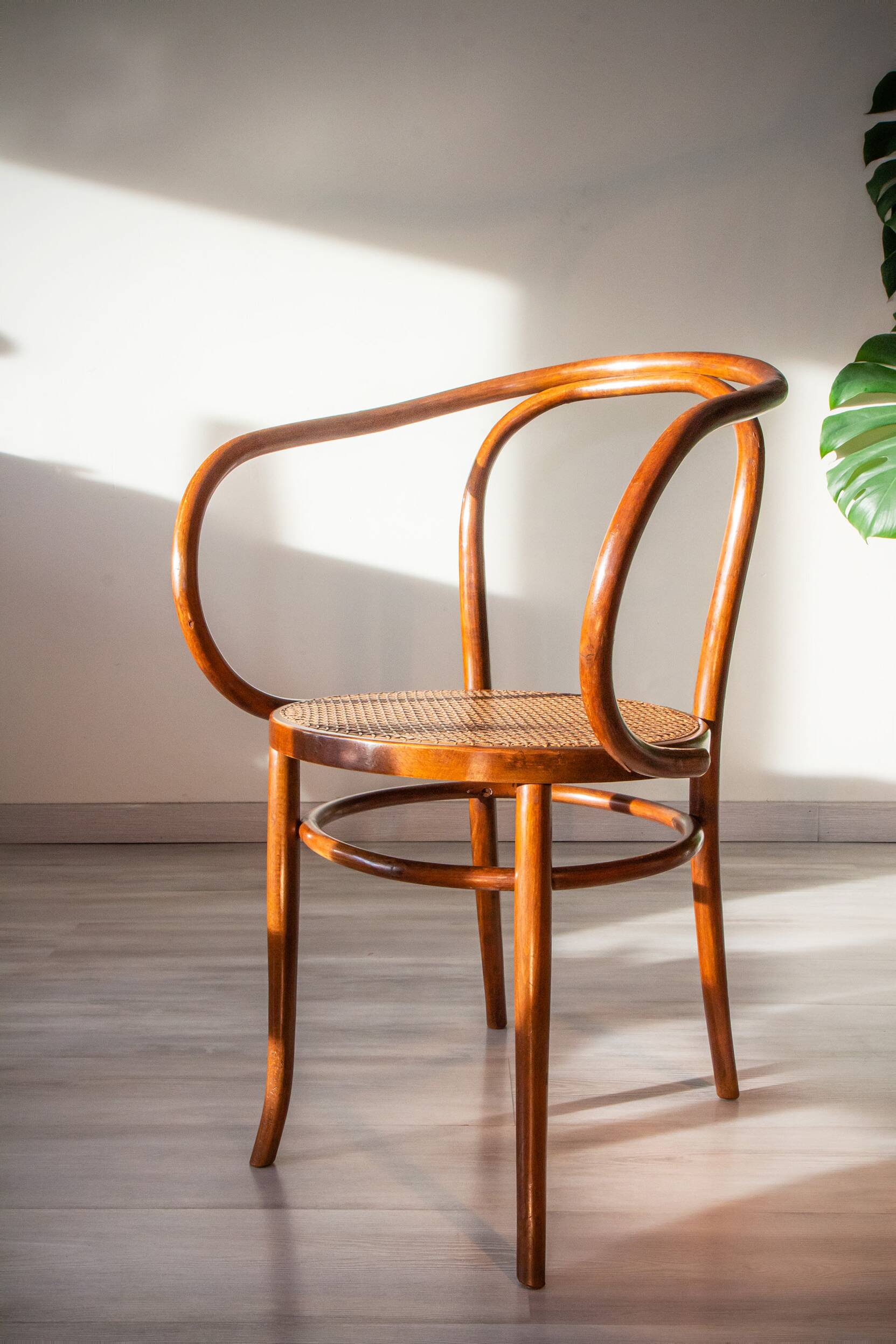 B9/209 armchair called "Le Corbusier", Baumann edition early 20th century