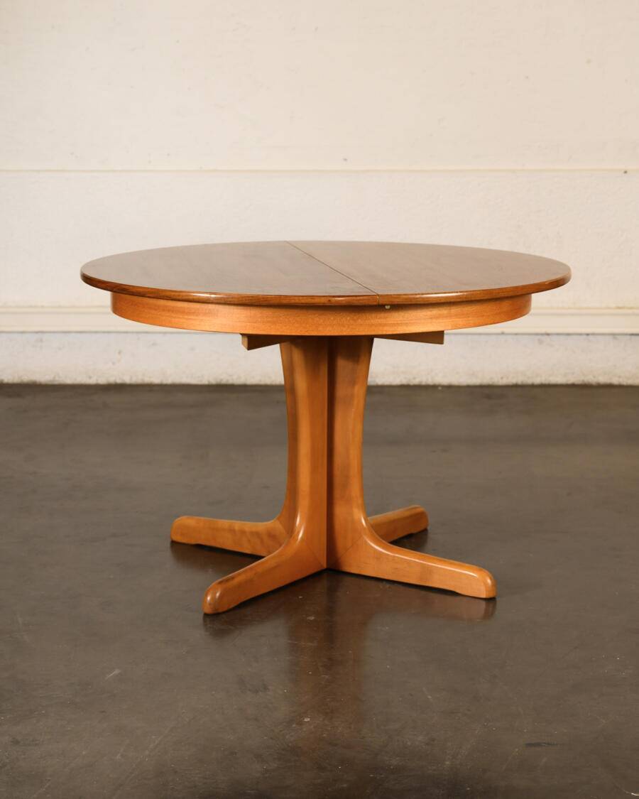 Table ronde extensible piètement étoile