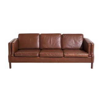 Three-seater leather sofa