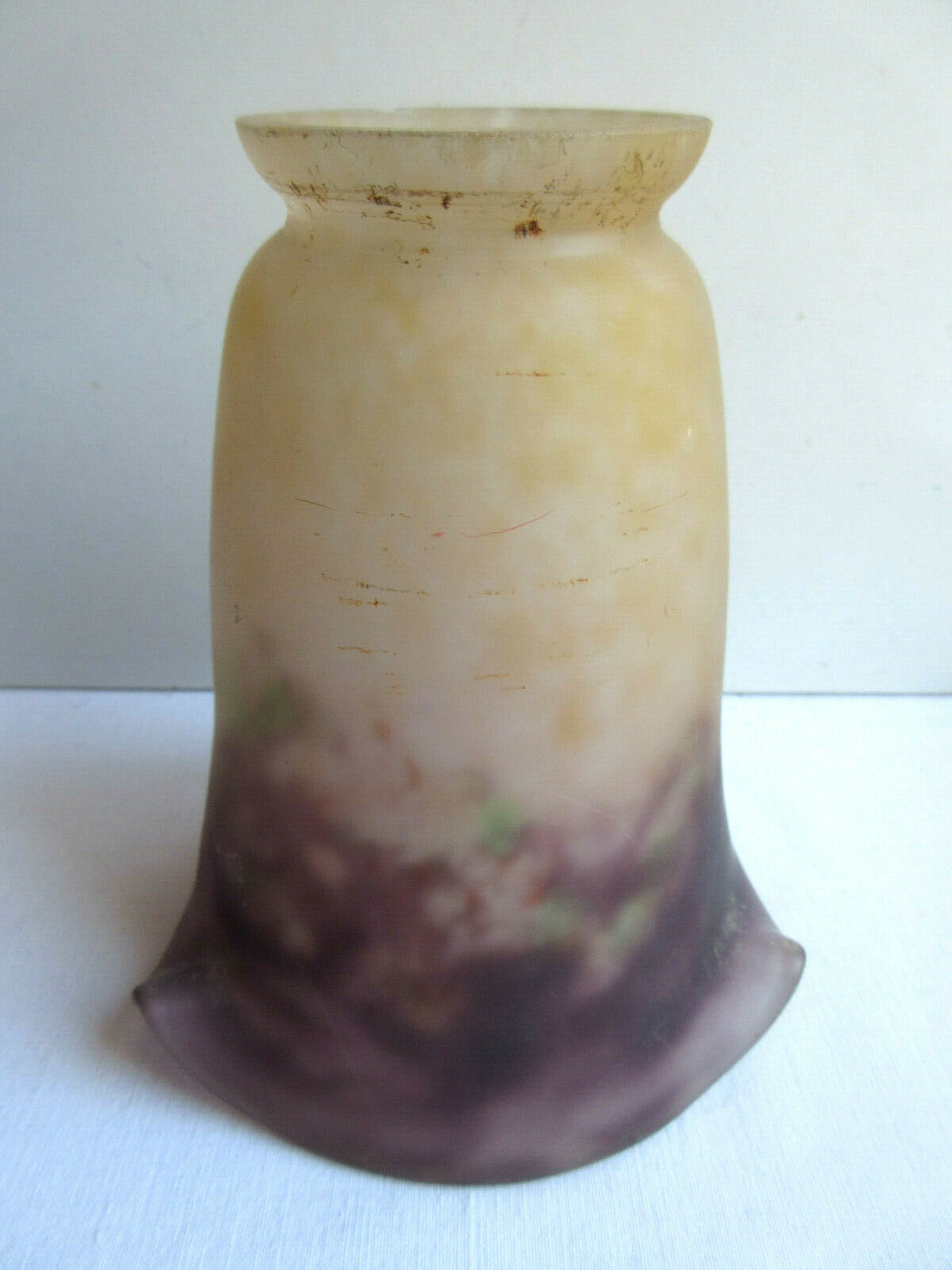 Art Deco lamp tulip, glass paste by Degué