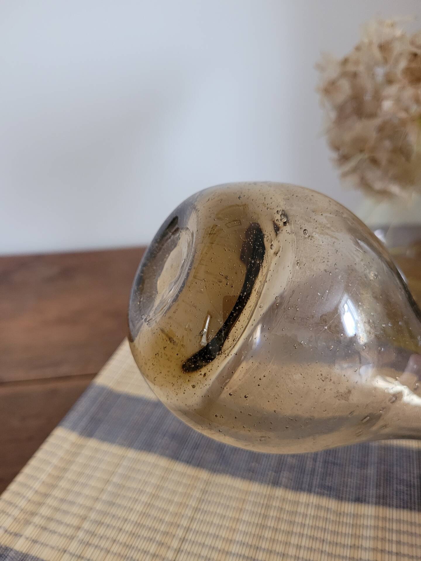 Vase soliflore en verre soufflé forme goutte