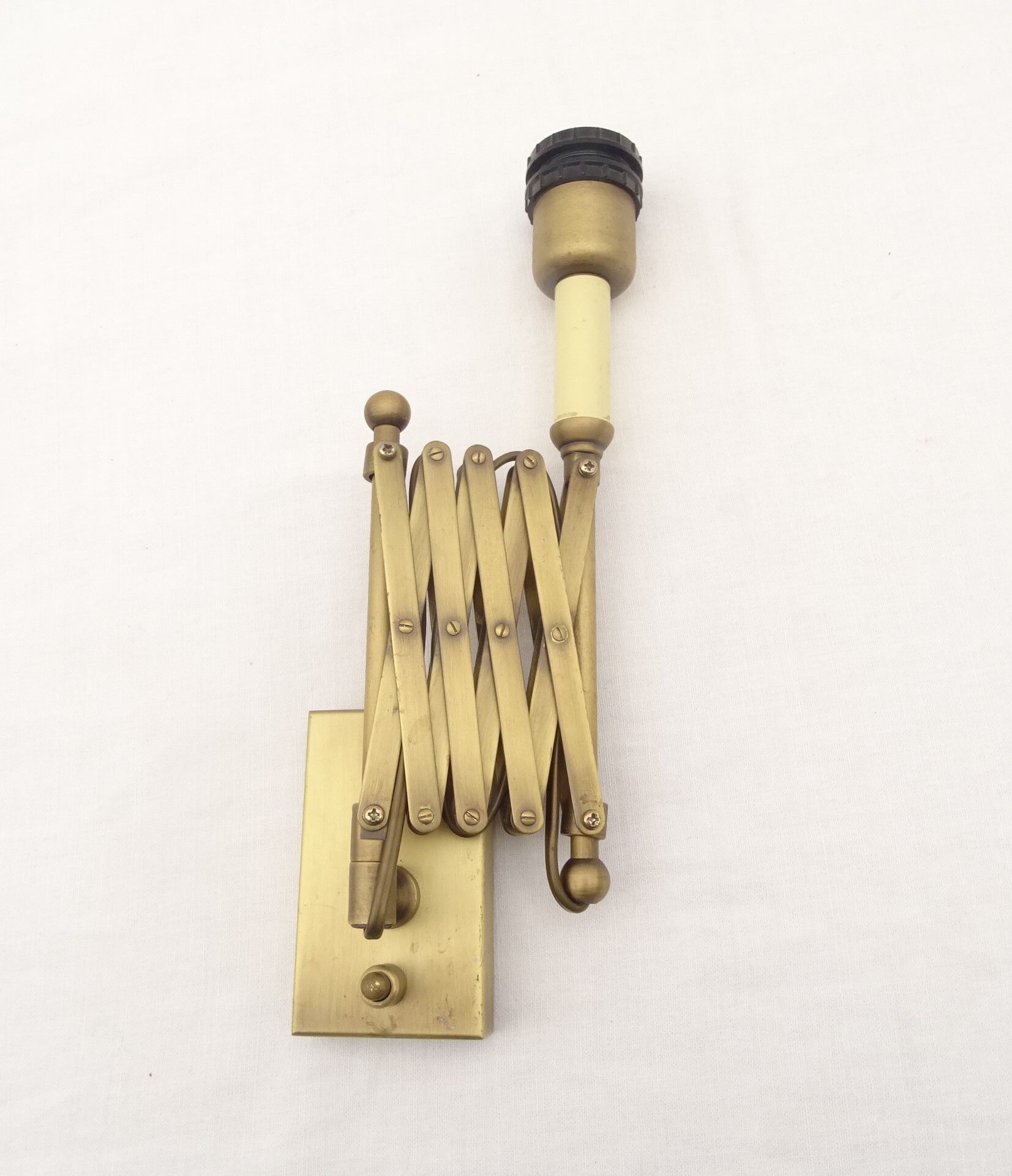 Brass Scissor Wall Lamp