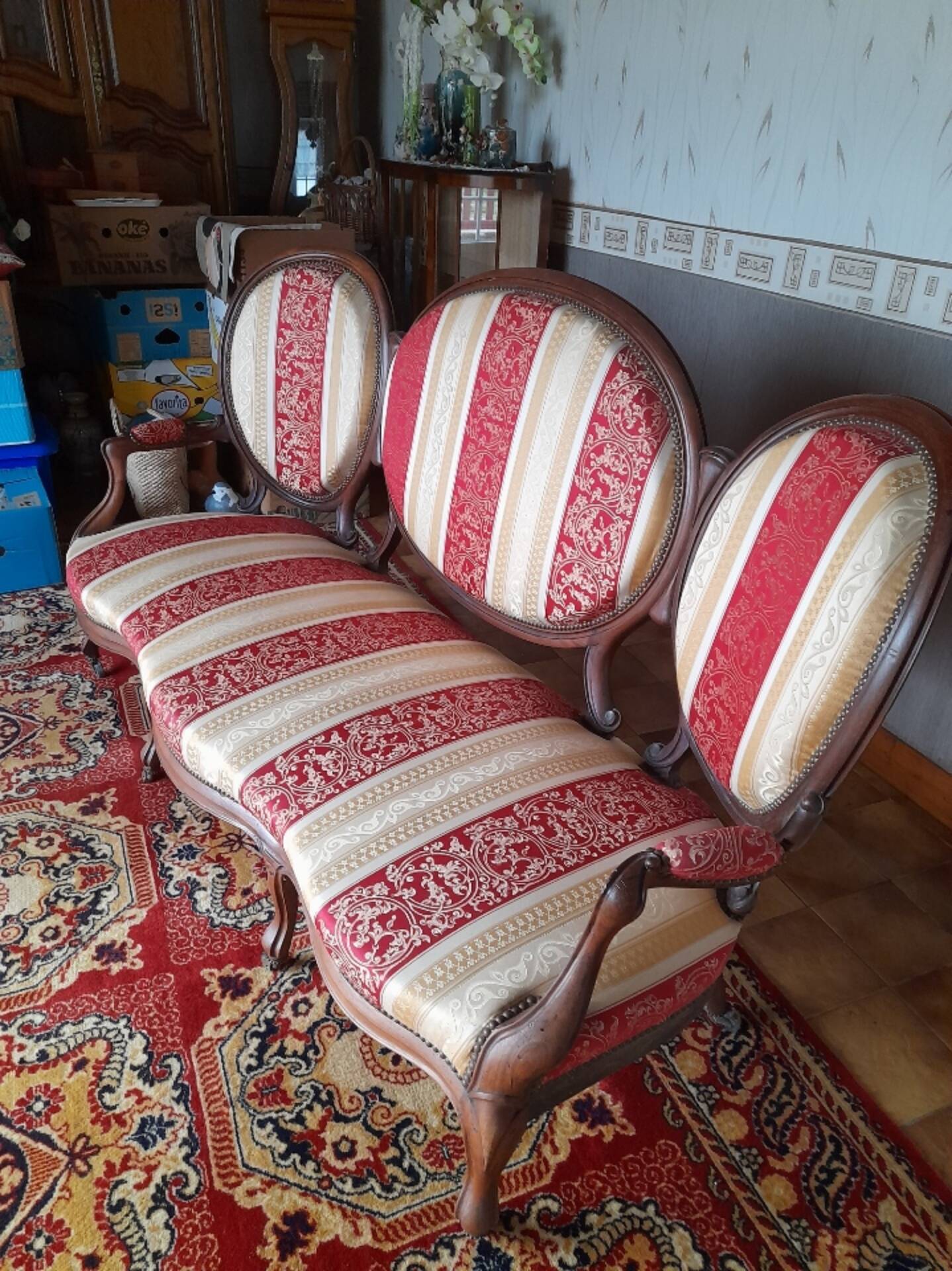 Exceptional Three-Seater Sofa Napoleon III - Triple Medallion - Style