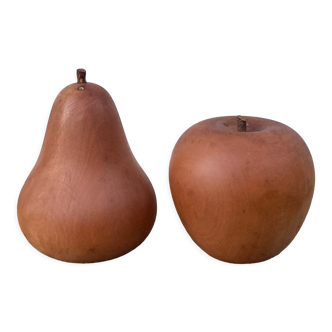 Duo of salt shaker and pepper in vintage wood from the 90s: apple and pear