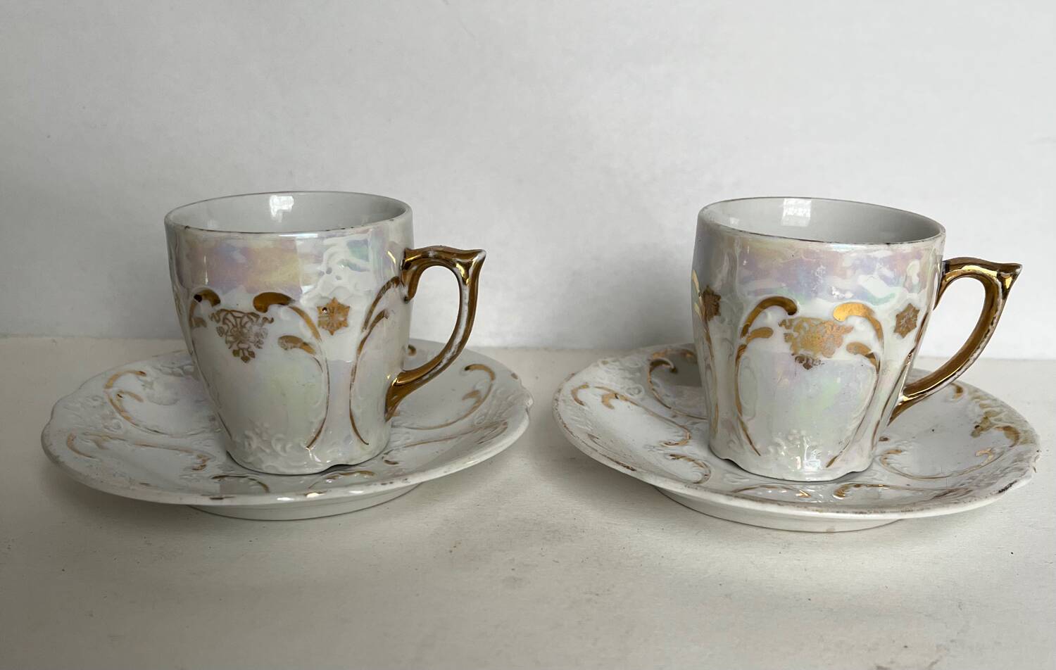 Pair of porcelain cups