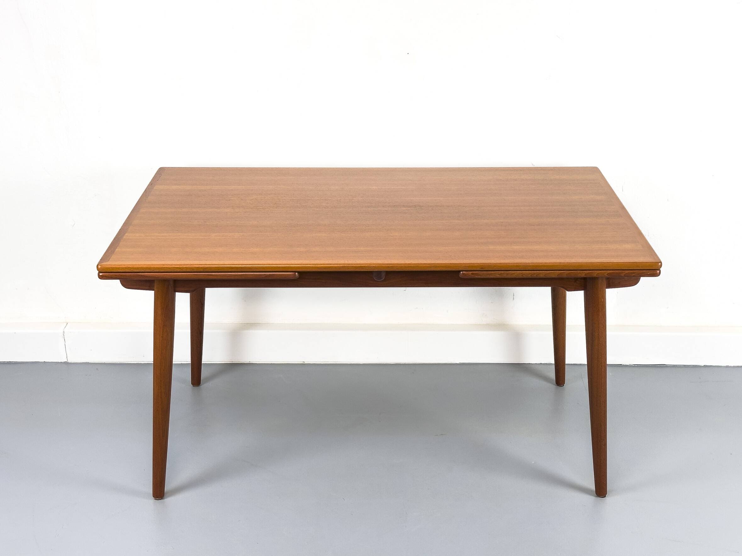 Table à manger en teck AT-312 par Hans J. Wegner pour Andreas Tuck, années 1960
