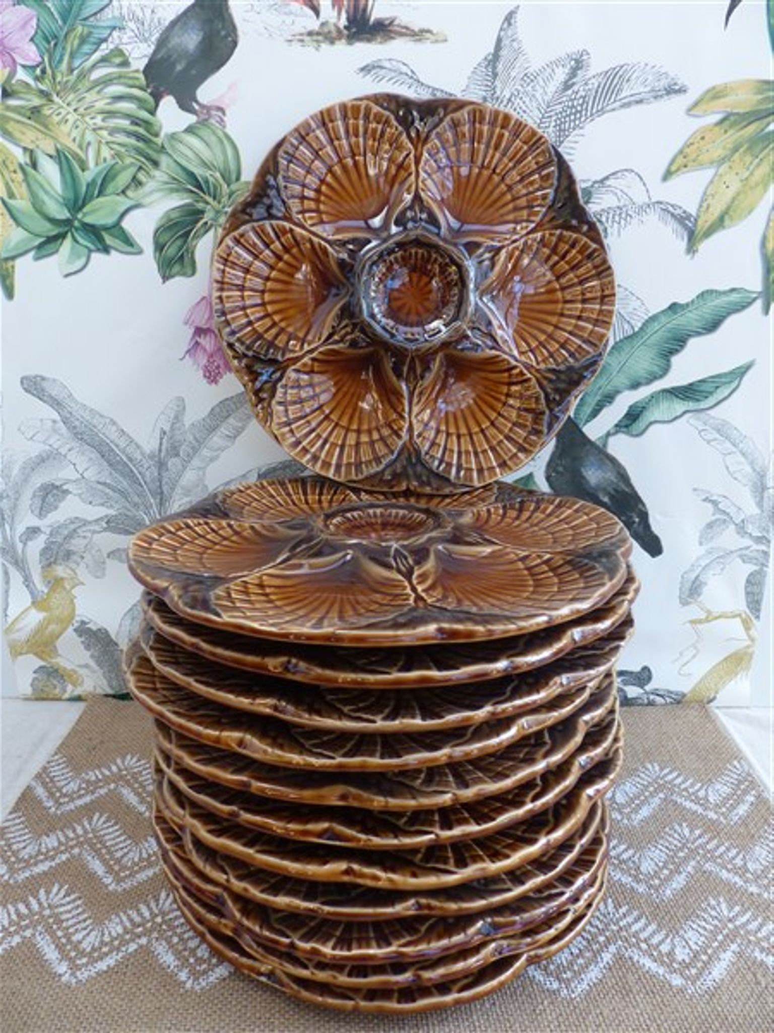 Sarreguemines barbotine shellfish dish