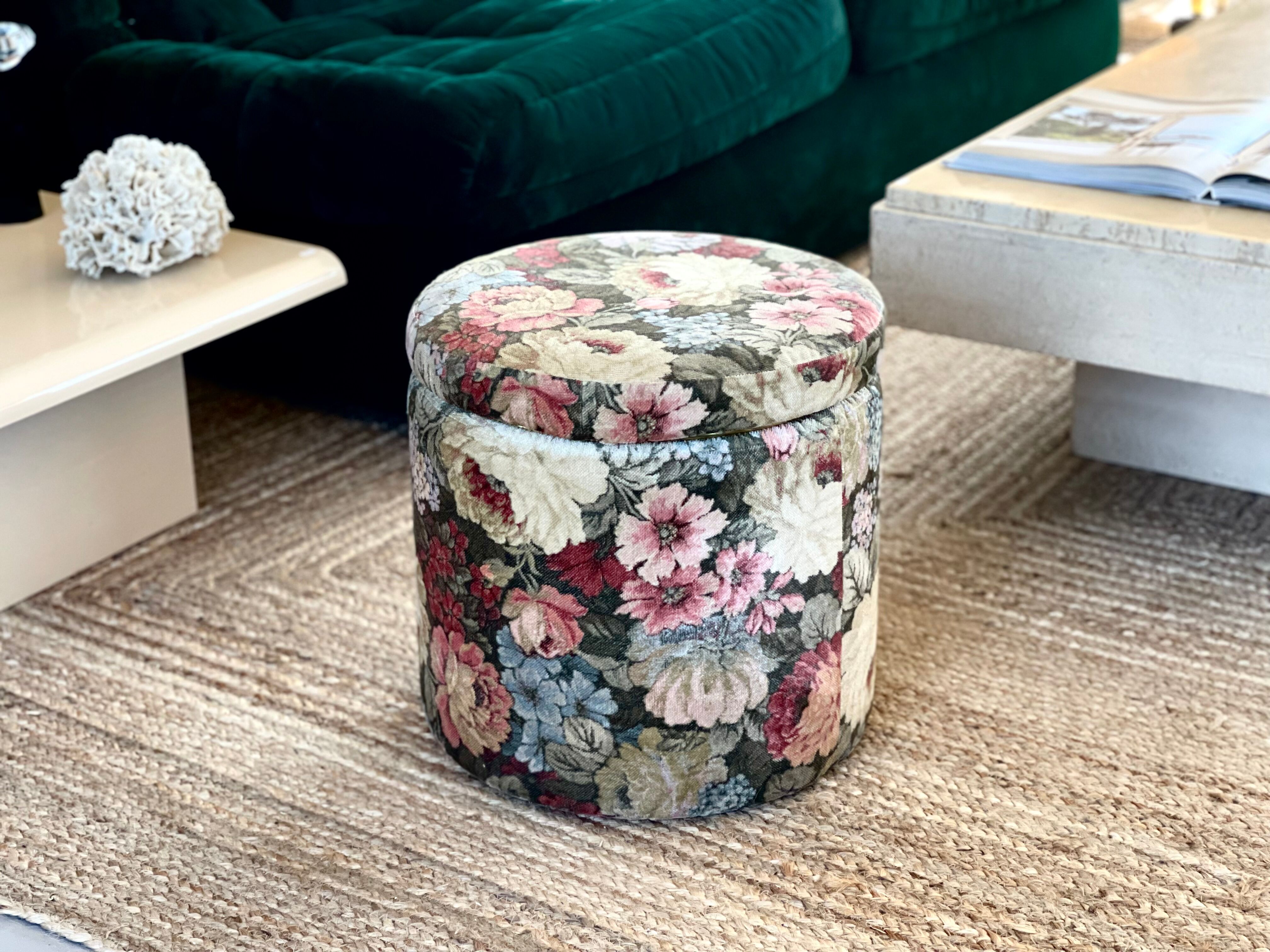 Pouf en velours 1970