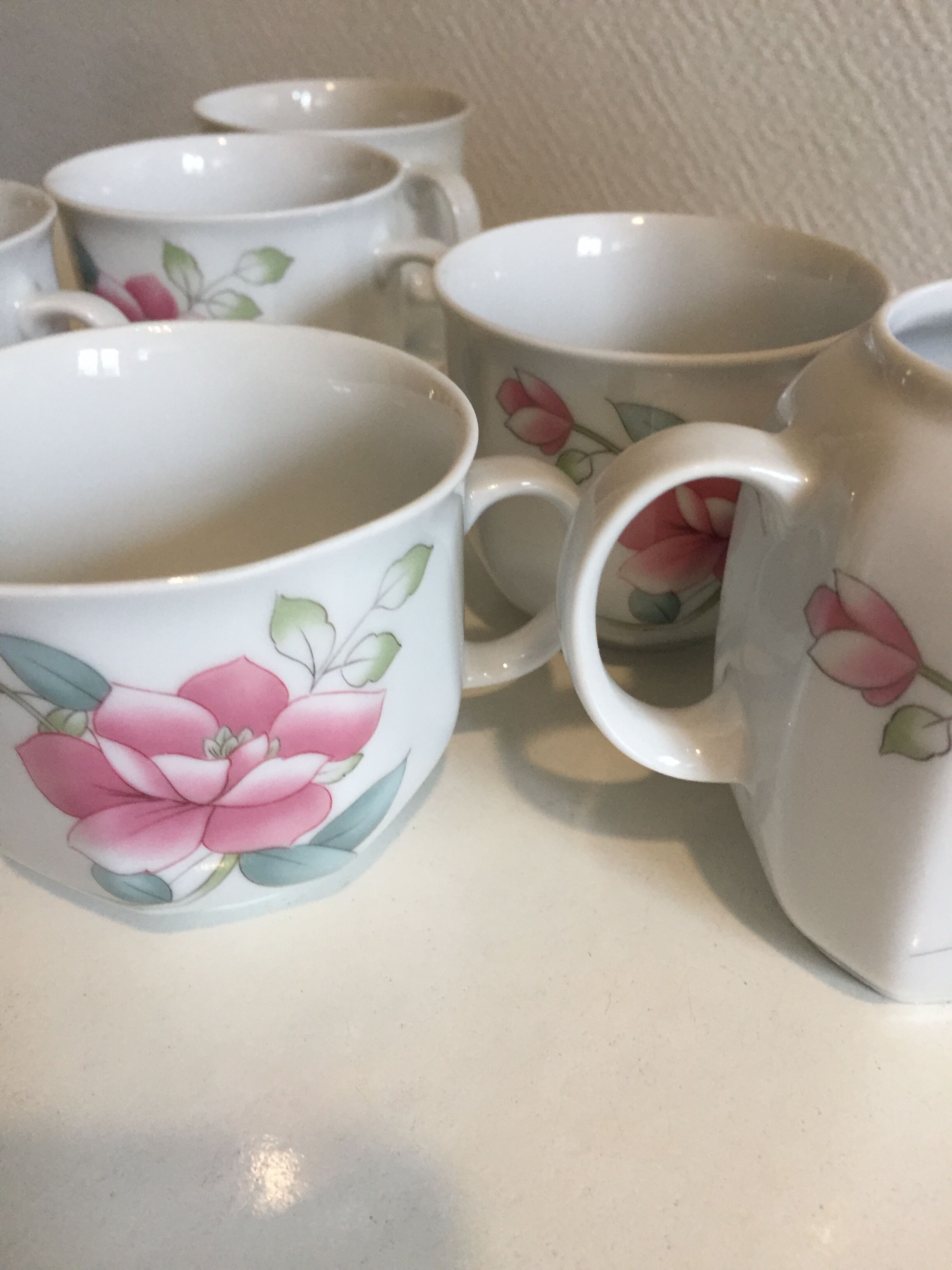 Porcelain tea or coffee service