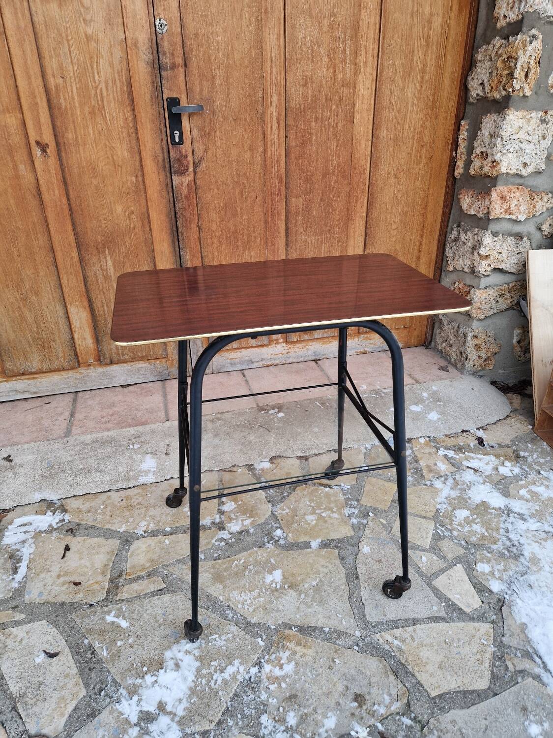 Vintage dessert table