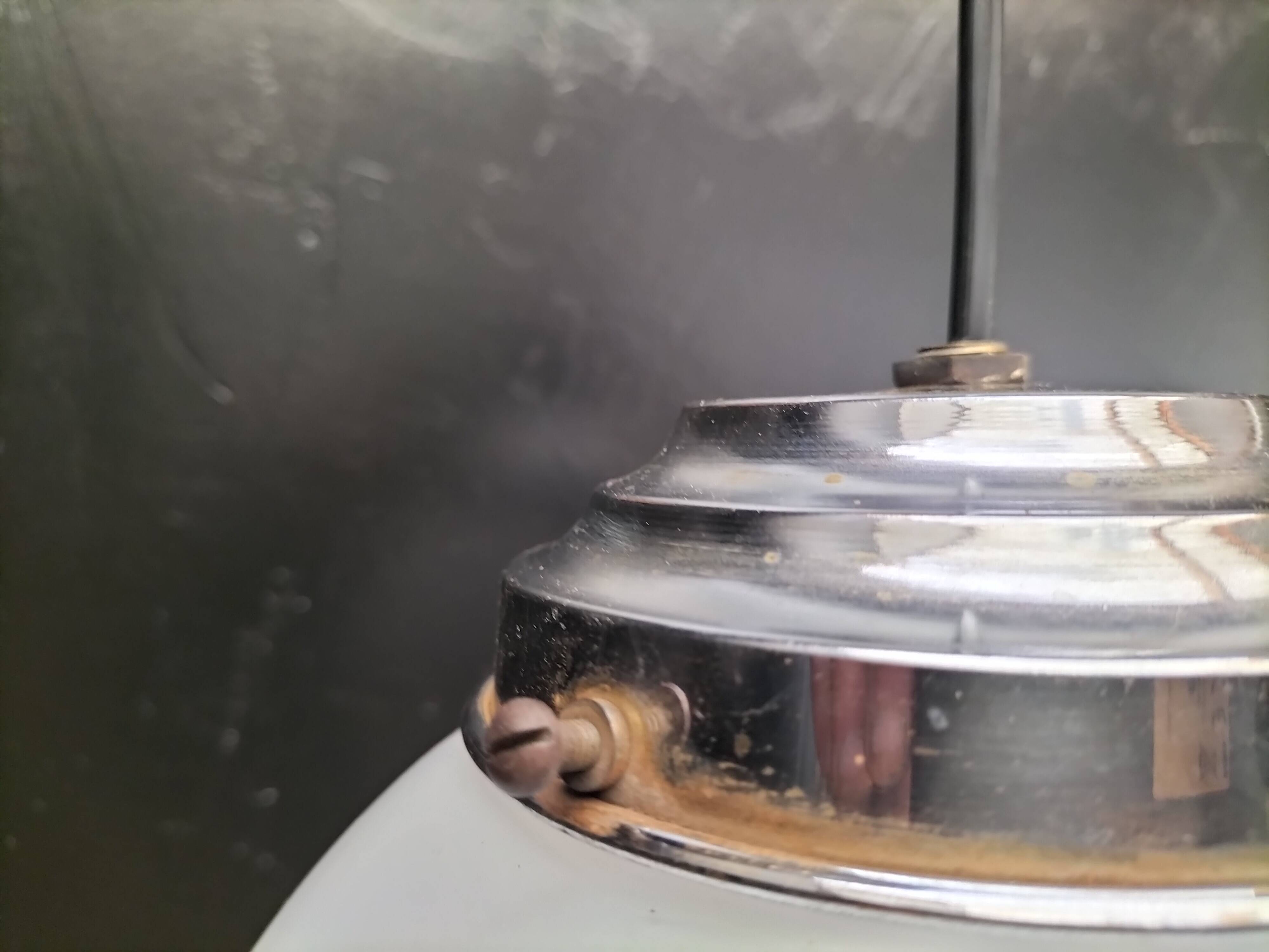 Paire de suspensions opaline