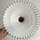 Suspension opaline dentelle blanche