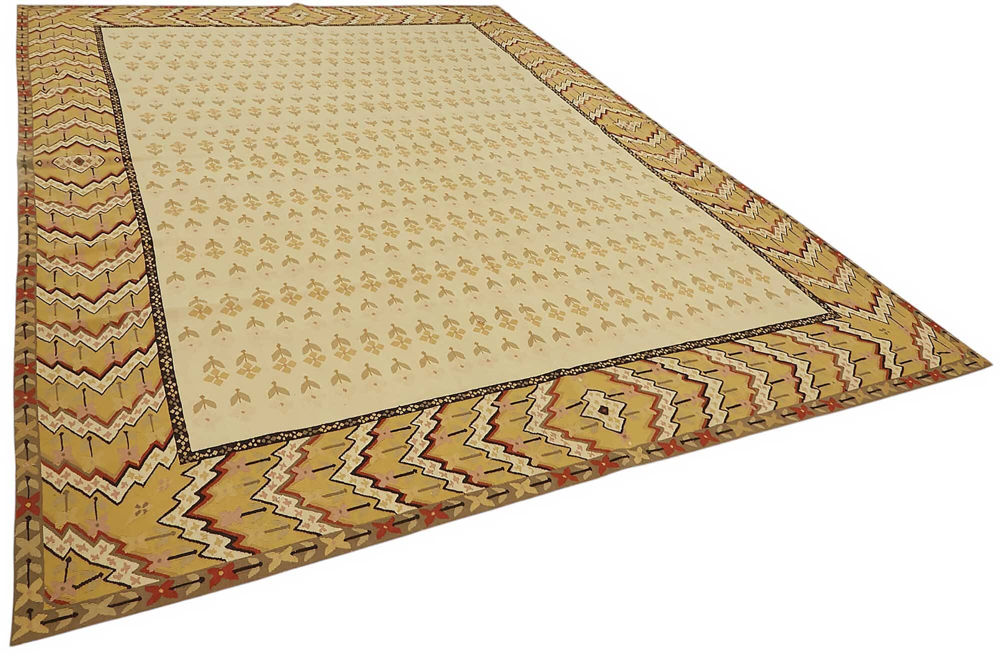 Handmade European Vintage Aubusson Kilim 267 cm x 384 cm