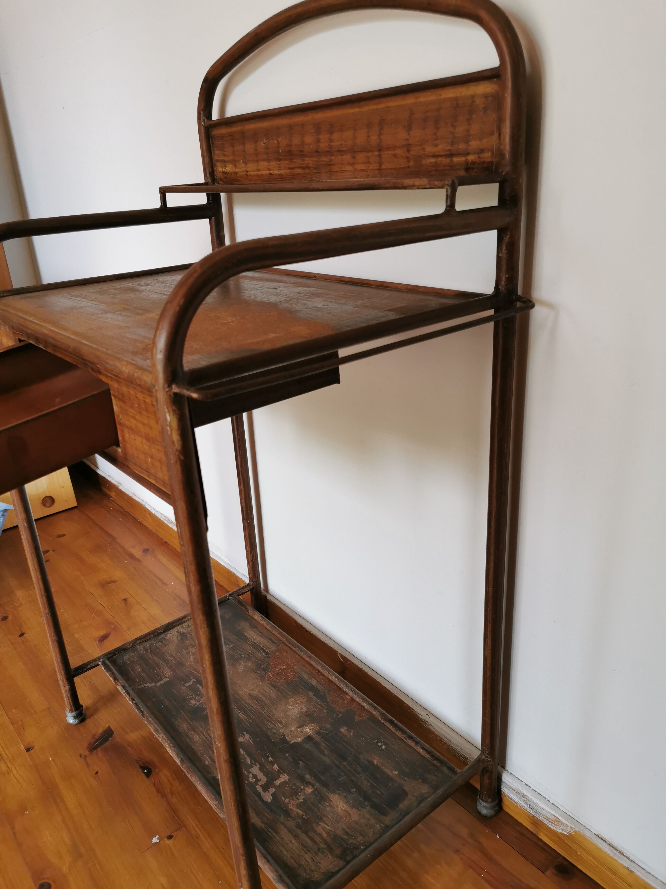 Metal art deco toiletry furniture early 20th century