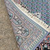 Oriental carpet wool