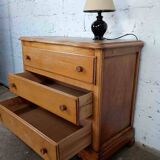 1980s wooden chest of drawers with three drawers