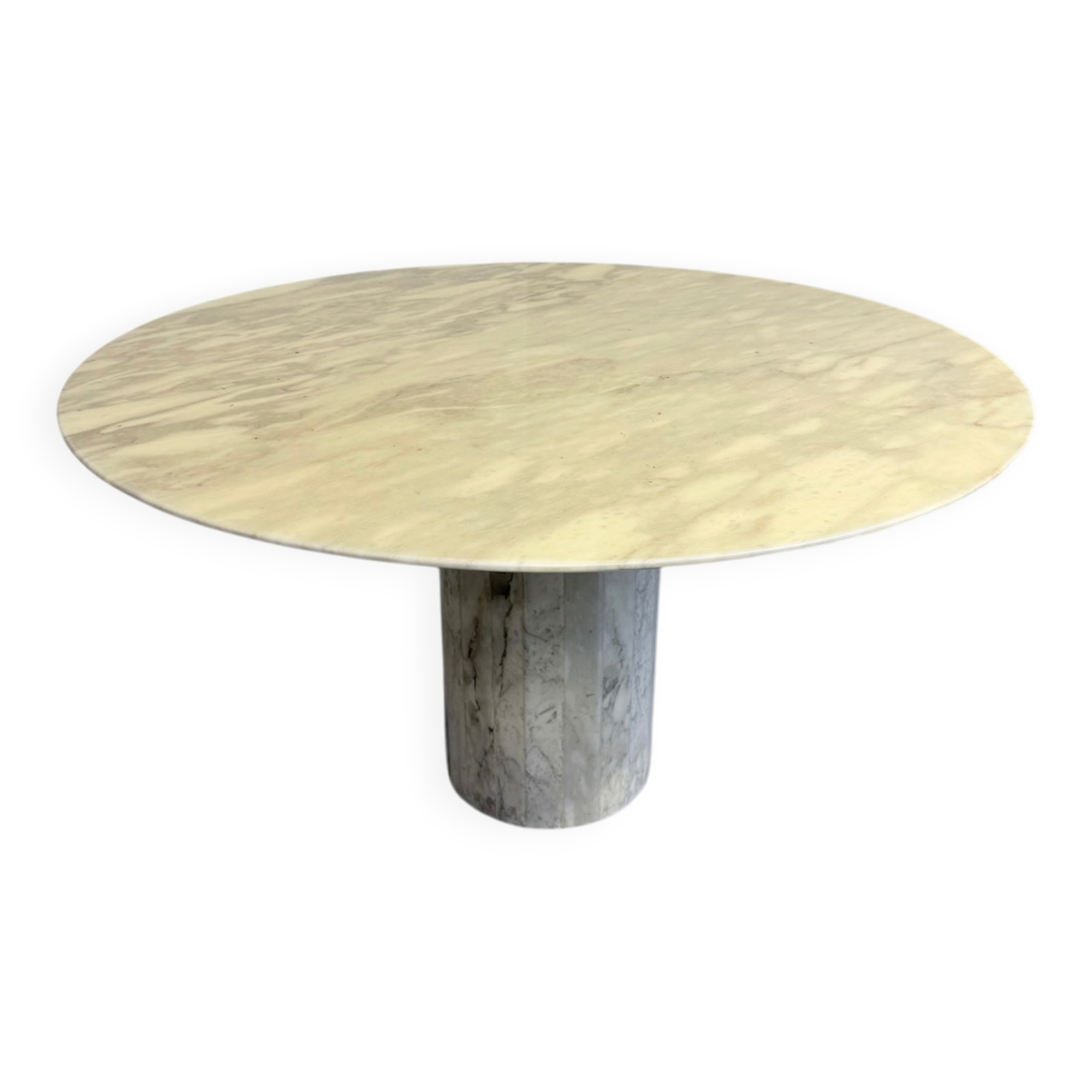 Veined marble round table with central base, Italian design from the 1970s.