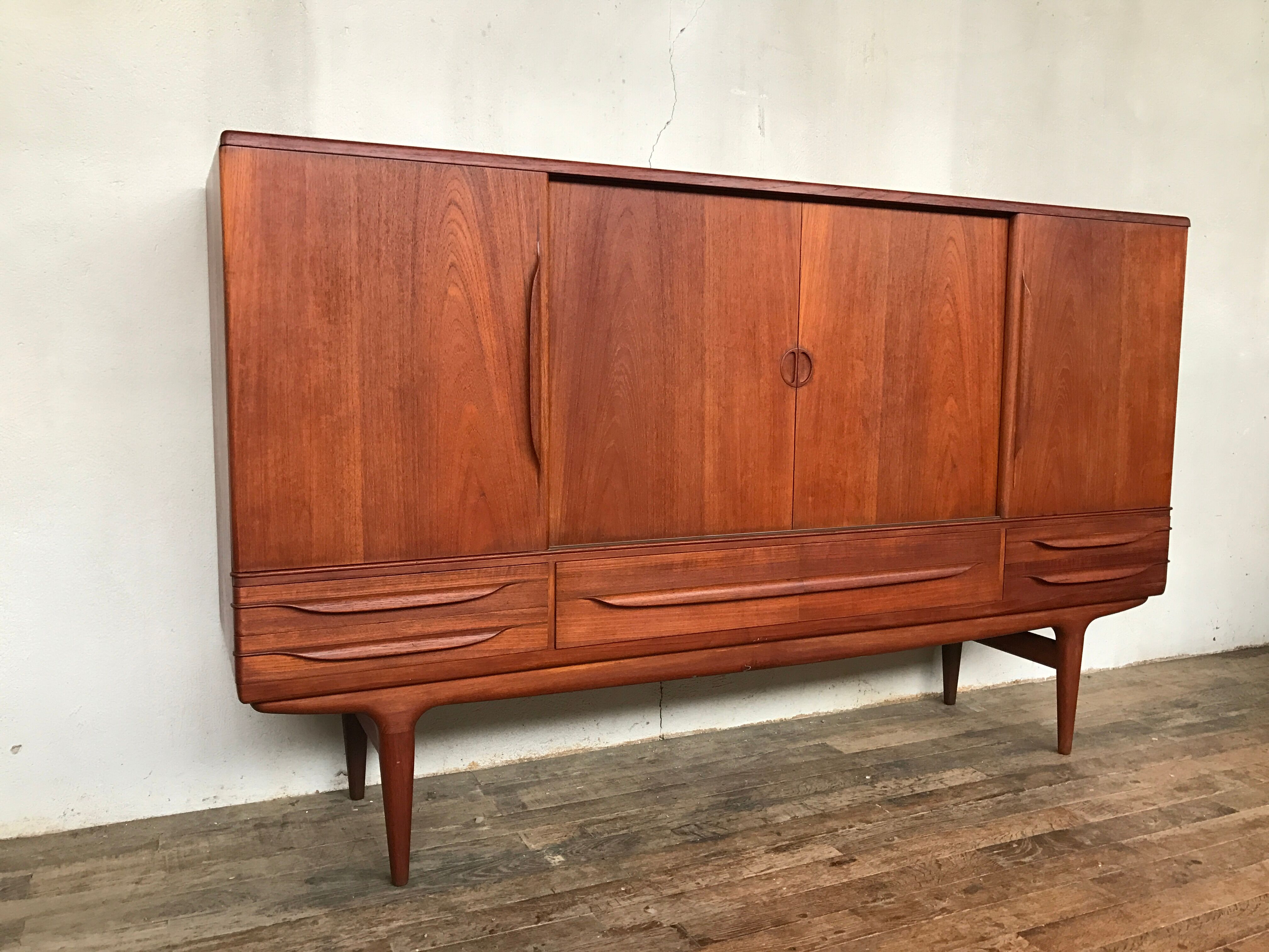 Buffet um14 Johannes Andersen Scandinavian teak