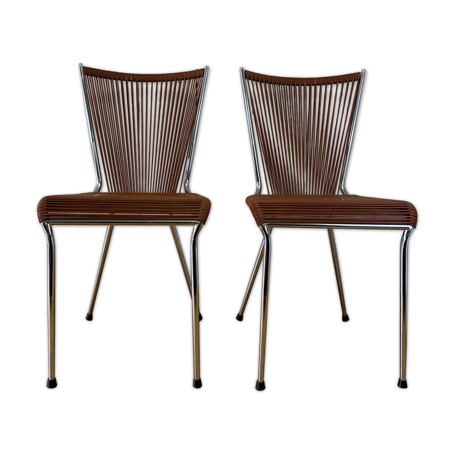 Pair of scoubidou chairs