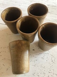 Digoin sandstone cups