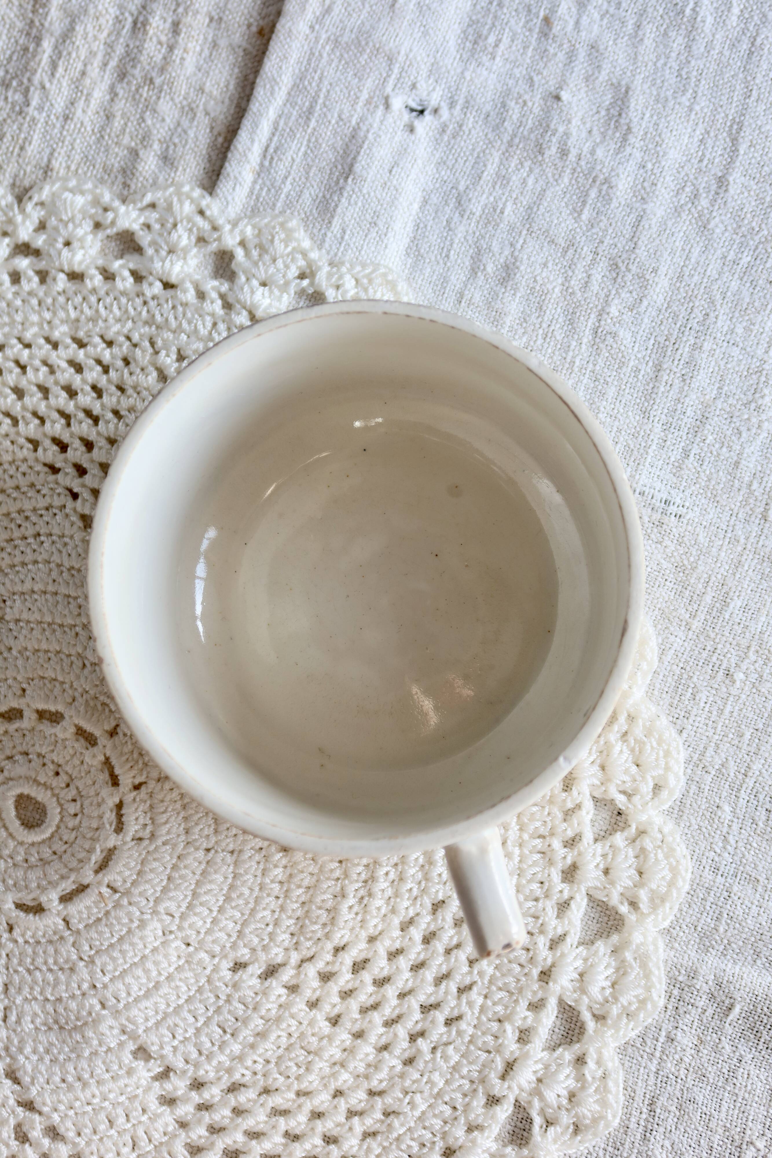 Antique chocolate cup in ivory earthenware - Polychrome frieze decoration