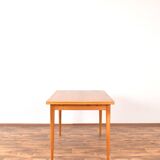 Table à manger extensible en teck danois du milieu du siècle, années 1960.