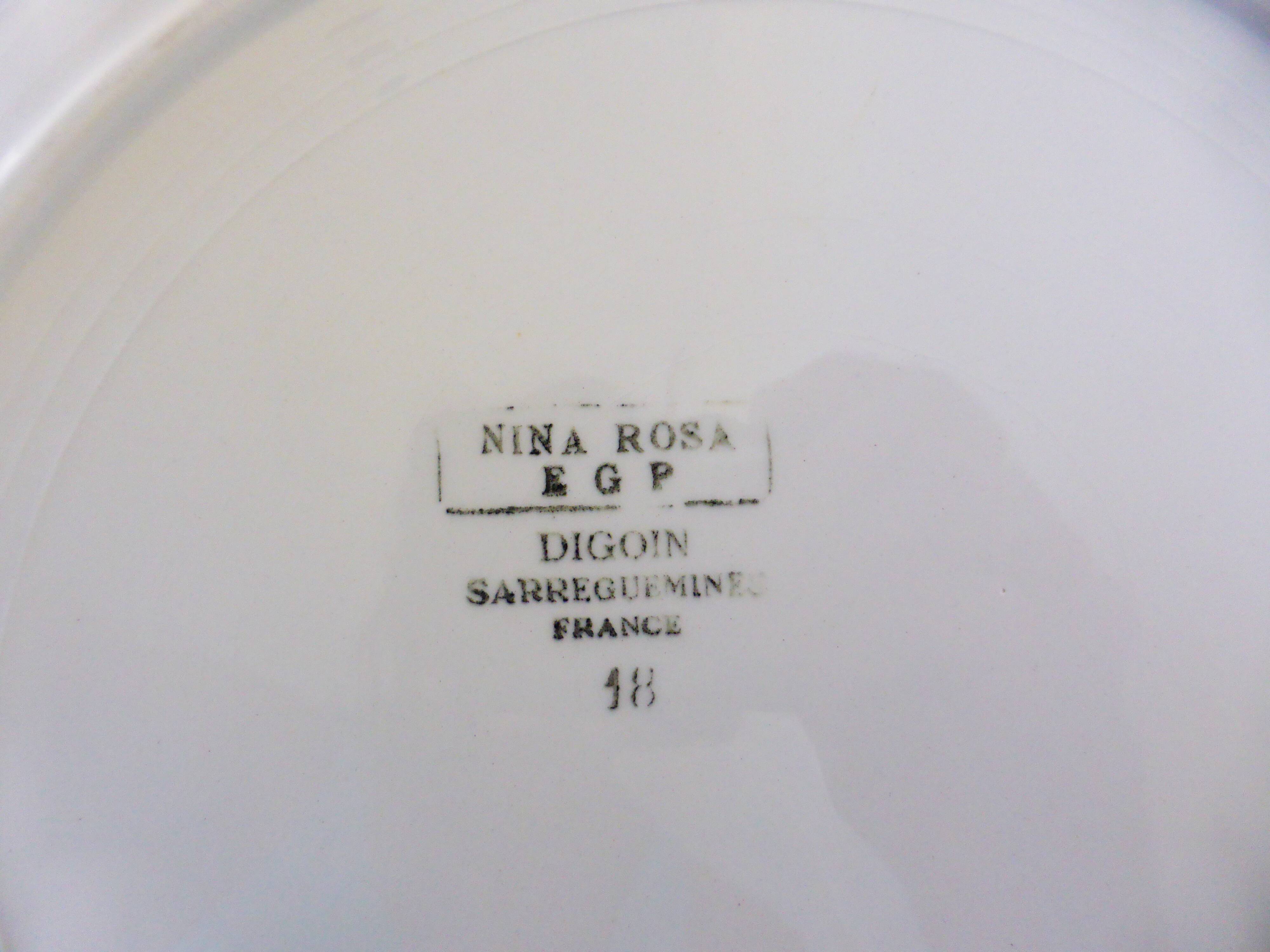 Vintage round dish of Digoin Sarreguemines model Nina Rosa