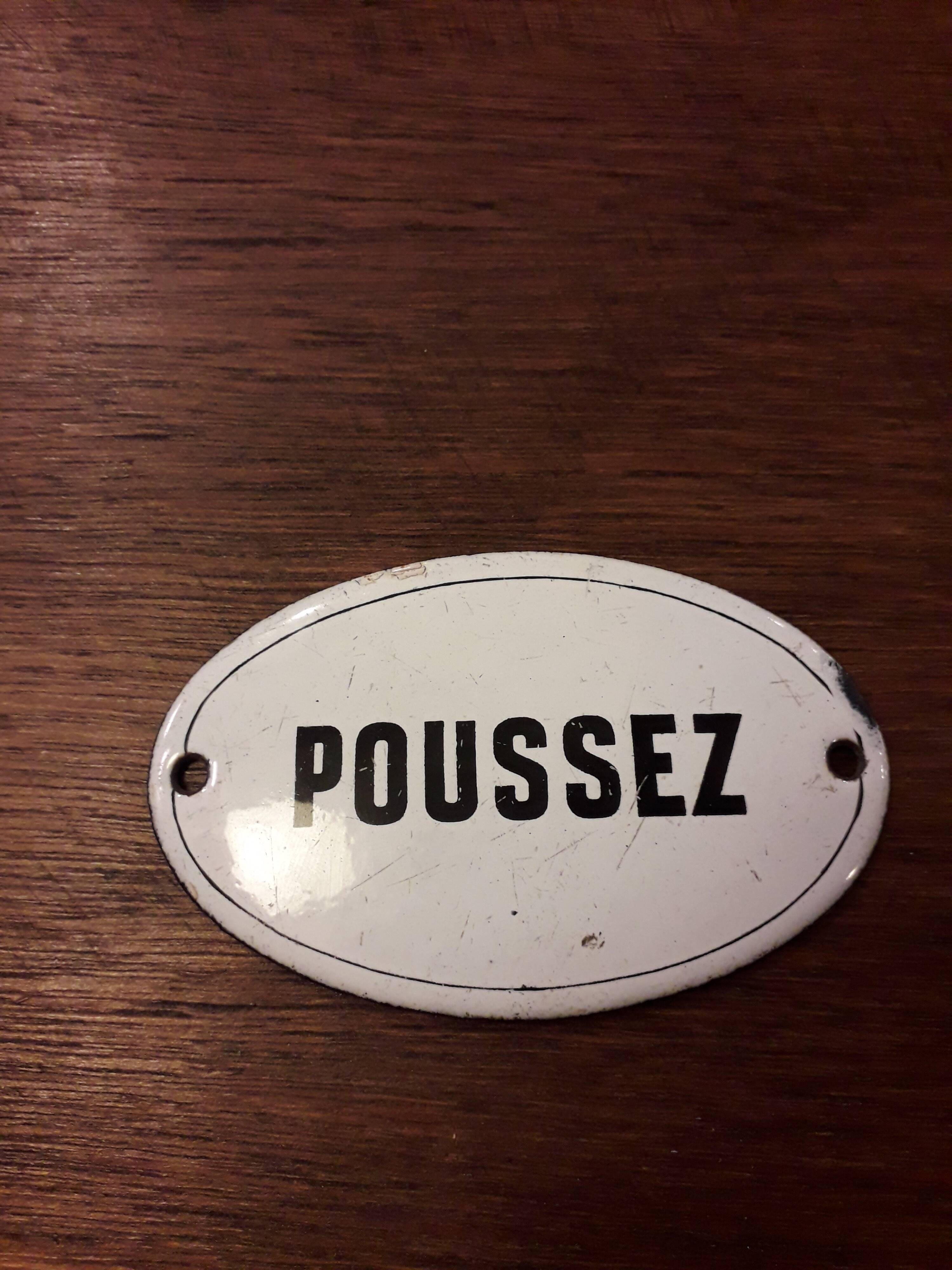 Enamelled plate: push