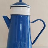 Cafetière émaillée bleue