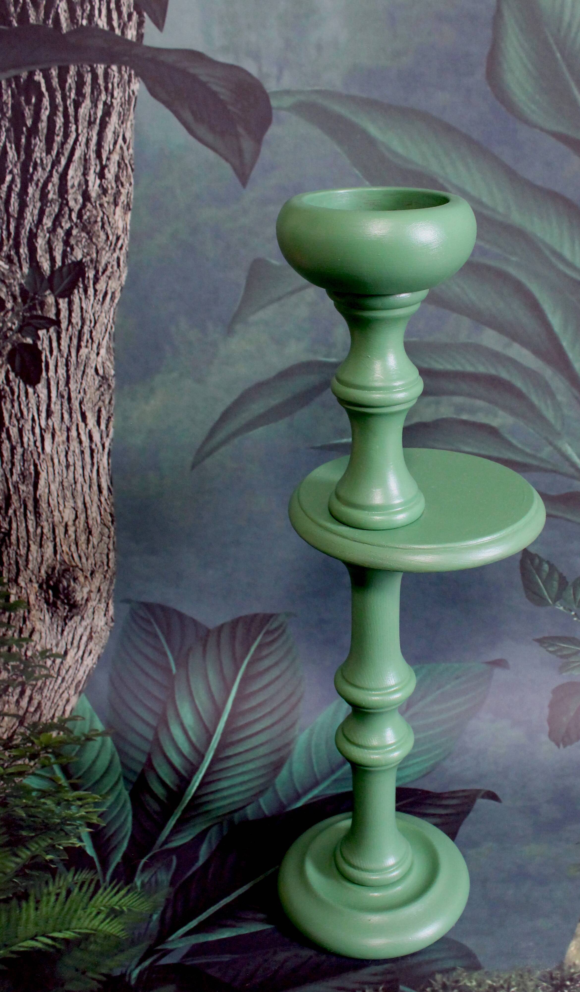 Column candle holder